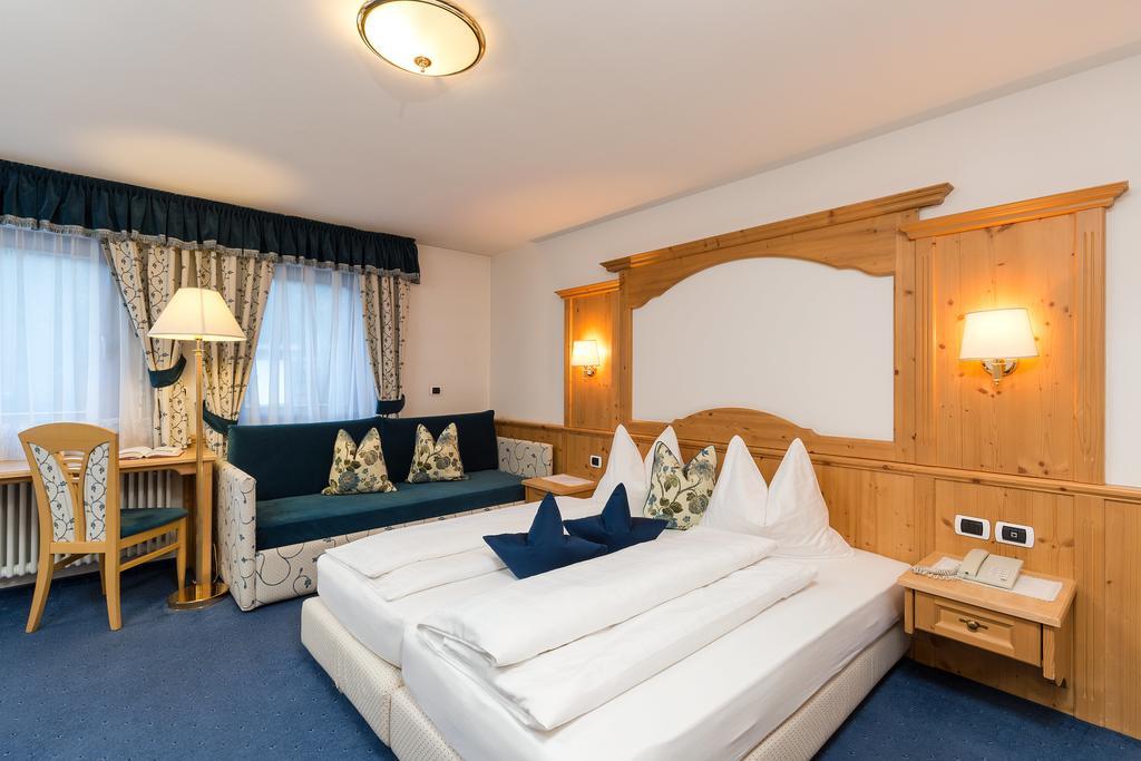 Hotel Bel Sit Корвара-ін-Бадія Екстер'єр фото