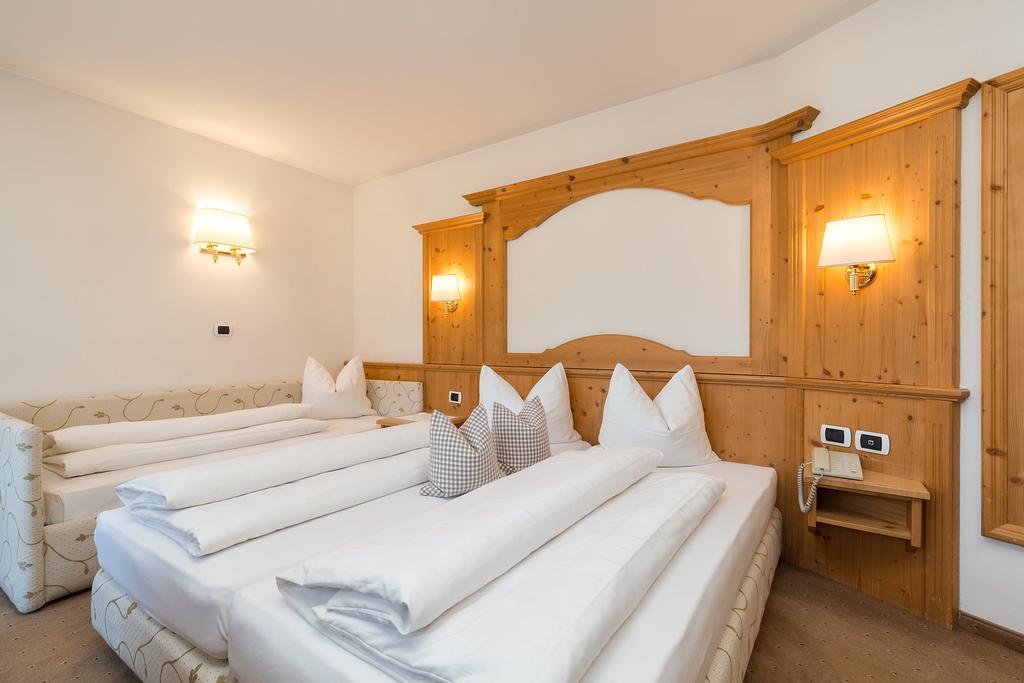 Hotel Bel Sit Корвара-ін-Бадія Екстер'єр фото