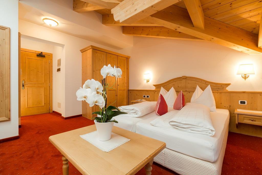 Hotel Bel Sit Корвара-ін-Бадія Екстер'єр фото