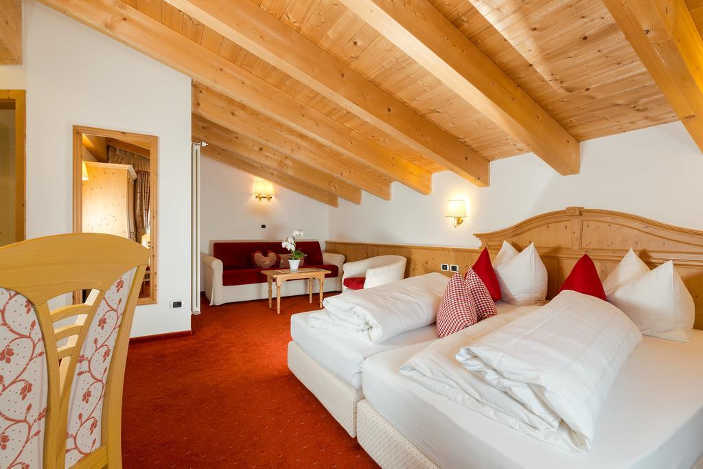 Hotel Bel Sit Корвара-ін-Бадія Екстер'єр фото
